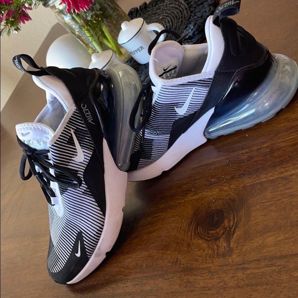 Nike airmax270